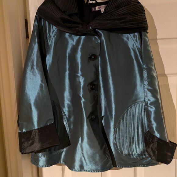 Teal /Black Satin Reversible Jacket with GWP top - Picture 1 of 5